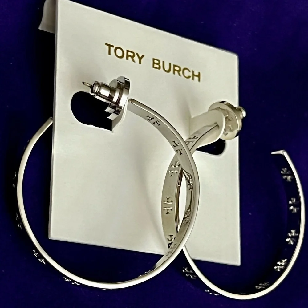 🔥🔥Authentic Designer Earrings At Awesome Prices To Buy Now & Save Price Firm